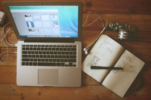 apple-camera-desk-office-1